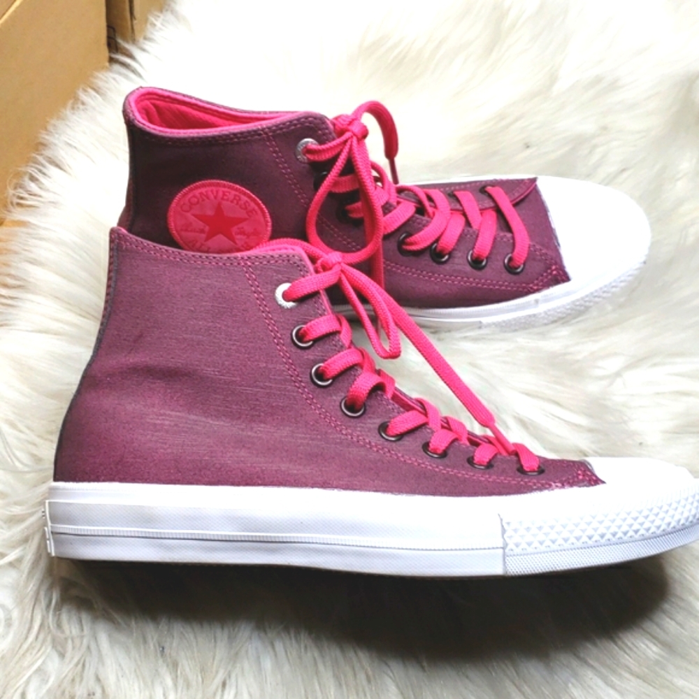 Converse Chuck Taylor All Star II High Top Sneaker Women's 9 Men's 7